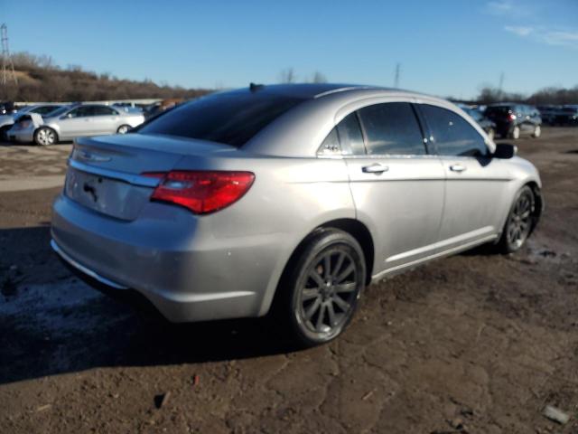 Photo 3 from auction – 2013 CHRYSLER 200 TOURIN with VIN 1C3CCBBG2DN527481