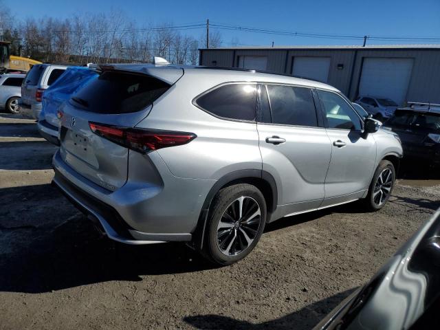 Photo 3 from auction – 2022 TOYOTA HIGHLANDER with VIN 5TDJZRBHXNS216010