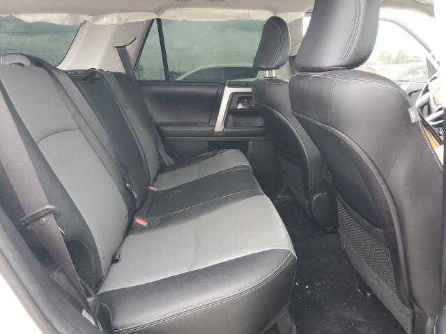 Photo 10 from auction – 2016 TOYOTA 4RUNNER SR with VIN JTEZU5JR4G5131818