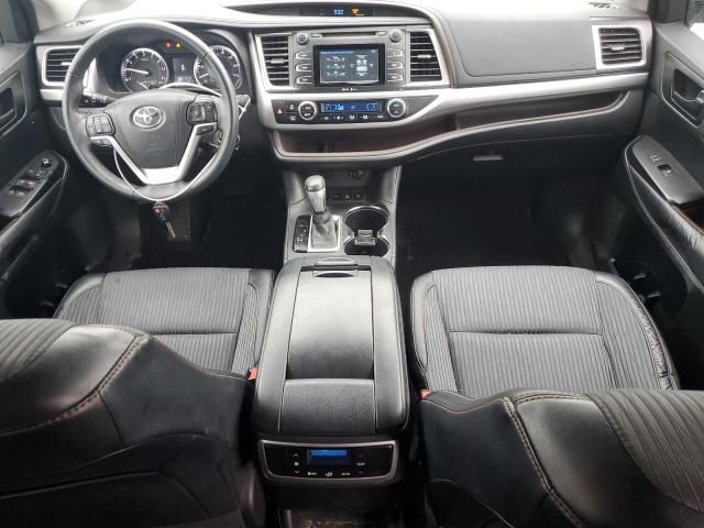 Photo 8 from auction – 2015 TOYOTA HIGHLANDER with VIN 5TDBKRFH8FS215006