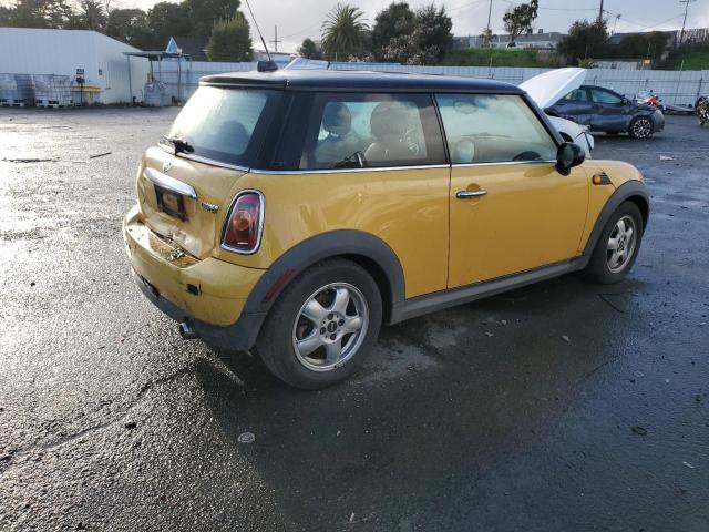 Photo 3 from auction – 2008 MINI COOPER CLU with VIN WMWMF33508TT60157