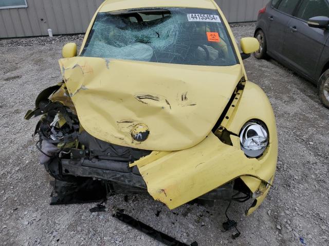 Photo 11 from auction – 2000 VOLKSWAGEN NEW BEETLE with VIN 3VWCC21C9YM455458