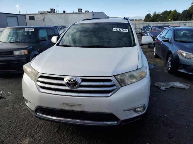 Photo 5 from auction – 2013 TOYOTA HIGHLANDER with VIN 5TDBK3EH4DS177219