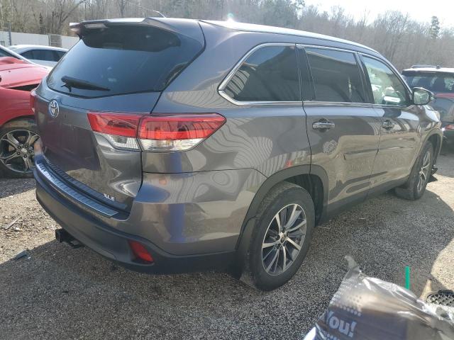 Photo 3 from auction – 2019 TOYOTA HIGHLANDER with VIN 5TDJZRFH3KS627092