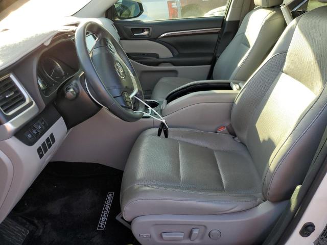 Photo 7 from auction – 2016 TOYOTA HIGHLANDER with VIN 5TDYKRFH4GS141806