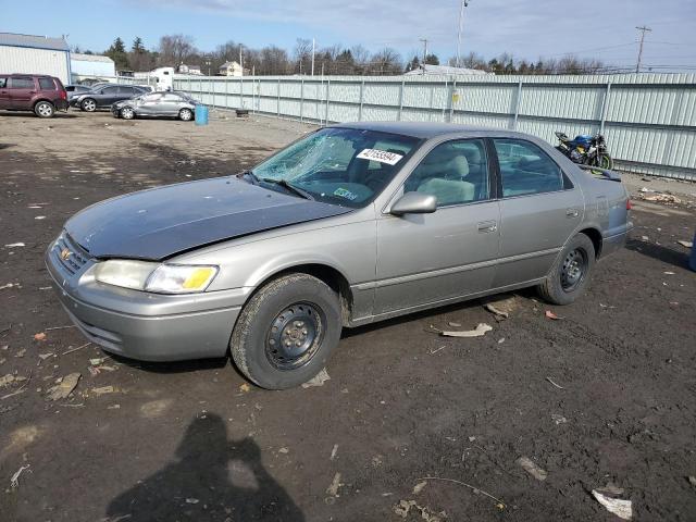 TOYOTA CAMRY CE 1998 with VIN 4T1BG22K4WU229907 - Photo from auction