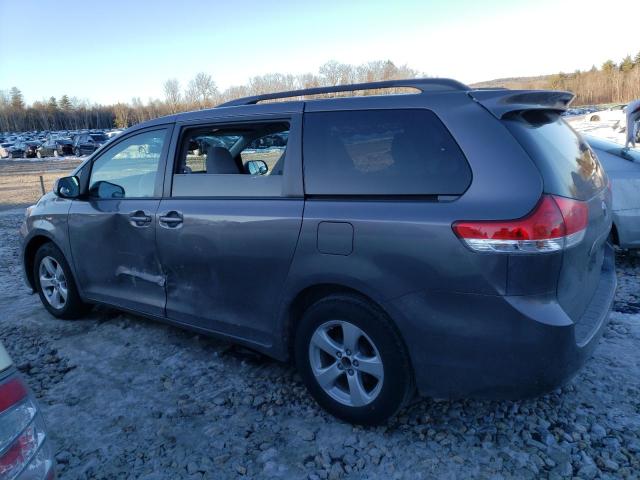 Photo 2 from auction – 2013 TOYOTA SIENNA LE with VIN 5TDJK3DC1DS051742