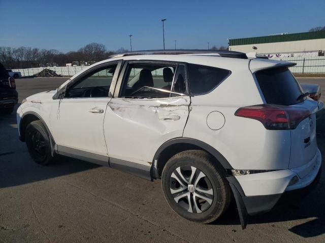 Photo 2 from auction – 2017 TOYOTA RAV4 LE with VIN 2T3BFREV2HW576227