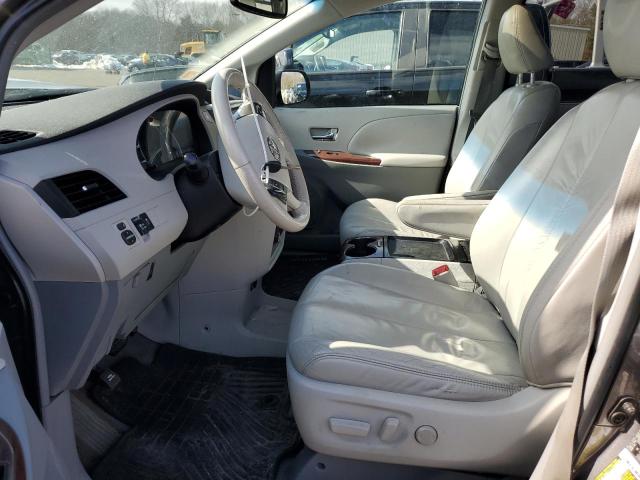 Photo 7 from auction – 2011 TOYOTA SIENNA XLE with VIN 5TDYK3DC9BS097038
