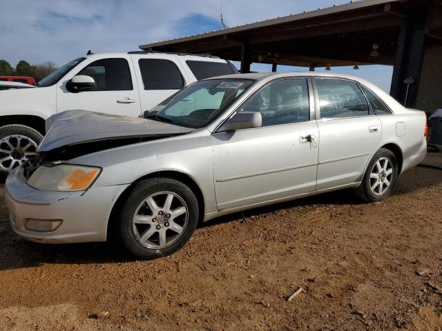 TOYOTA AVALON XL 2000 with VIN 4T1BF28B0YU069411 - Photo from auction