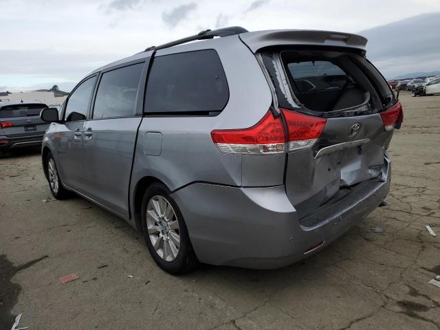 Photo 2 from auction – 2011 TOYOTA SIENNA XLE with VIN 5TDYK3DCXBS029878