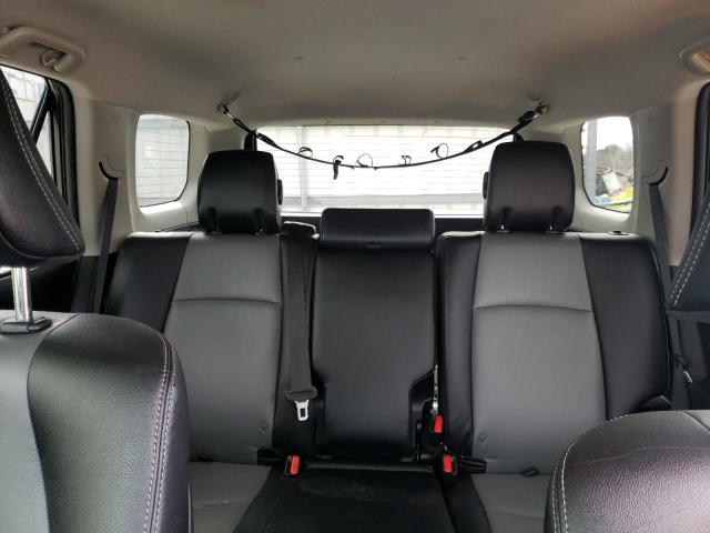Photo 10 from auction – 2018 TOYOTA 4RUNNER SR with VIN JTEBU5JR0J5581328