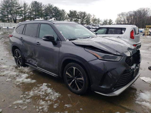 Photo 4 from auction – 2022 TOYOTA HIGHLANDER with VIN 5TDLZRBH6NS237106