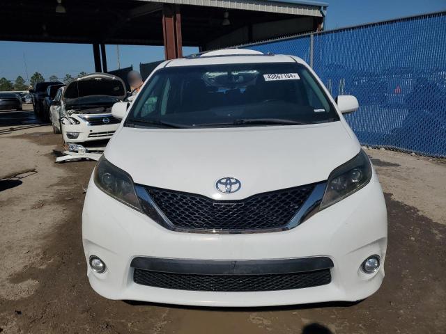 Photo 5 from auction – 2016 TOYOTA SIENNA SE with VIN 5TDXK3DC4GS719578