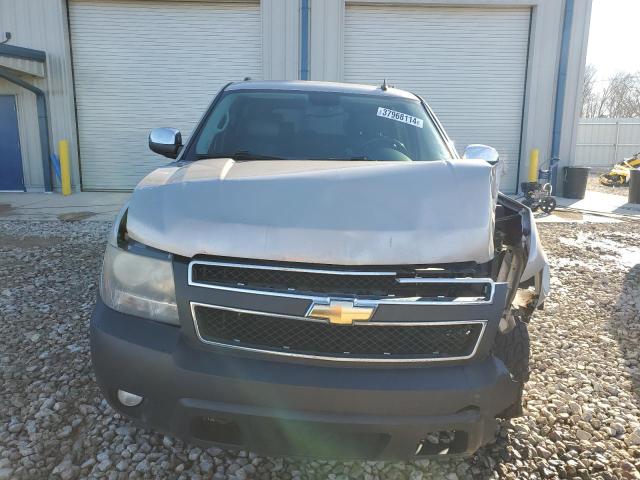 Photo 5 from auction – 2008 CHEVROLET SUBURBAN K with VIN 1GNFK16378J226576