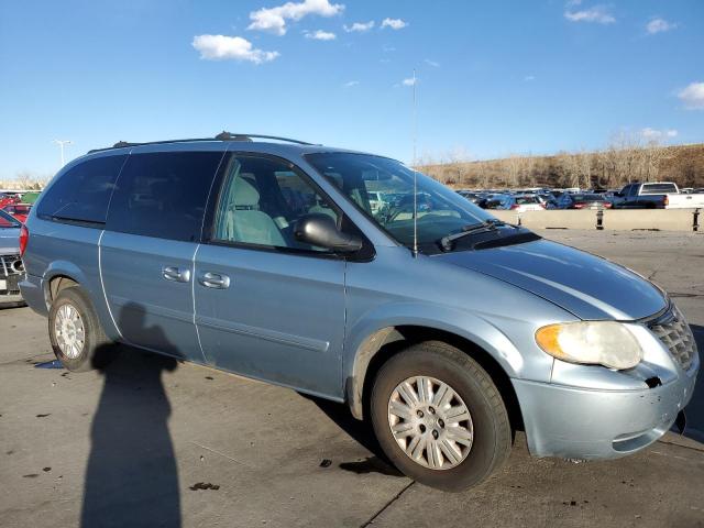 Photo 4 from auction – 2005 CHRYSLER TOWN & COU with VIN 2C4GP44R95R194406