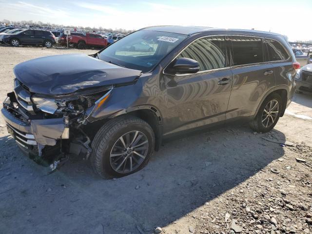 TOYOTA HIGHLANDER 2019 with VIN 5TDJZRFH3KS595907 - Photo from auction