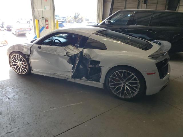 Photo 2 from auction – 2018 AUDI R8 5.2 PLU with VIN WUAKBAFX9J7900145