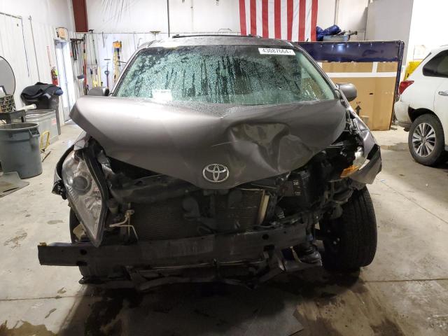 Photo 5 from auction – 2011 TOYOTA SIENNA LE with VIN 5TDJK3DC3BS005228