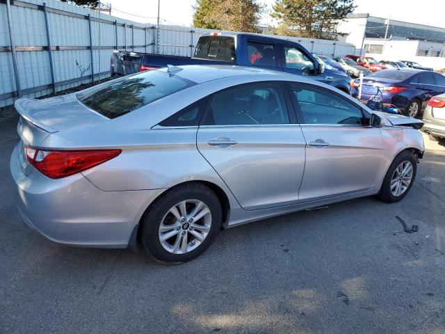 Photo 3 from auction – 2013 HYUNDAI SONATA GLS with VIN 5NPEB4AC7DH678219