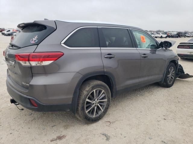 Photo 3 from auction – 2019 TOYOTA HIGHLANDER with VIN 5TDJZRFH5KS942329