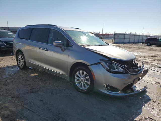 Photo 4 from auction – 2017 CHRYSLER PACIFICA T with VIN 2C4RC1BG5HR576568