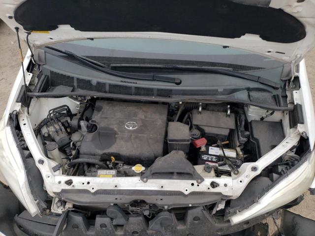 Photo 12 from auction – 2011 TOYOTA SIENNA XLE with VIN 5TDYK3DC4BS163737