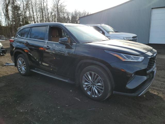 Photo 4 from auction – 2022 TOYOTA HIGHLANDER with VIN 5TDFZRBH3NS229199