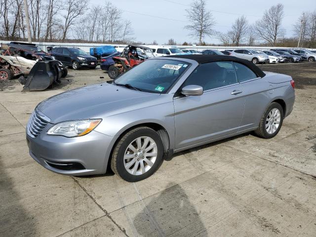 CHRYSLER 200 TOURIN 2013 with VIN 1C3BCBEB2DN560038 - Photo from auction