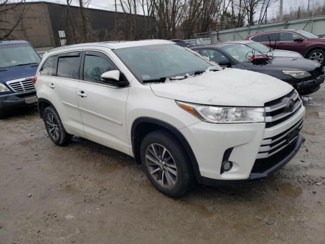 Foto 4 de la subasta – 2018 TOYOTA HIGHLANDER con VIN 5TDJZRFH2JS887059