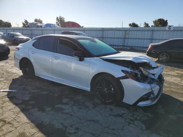 Photo 4 from auction – 2021 TOYOTA CAMRY XSE with VIN 4T1K31AK2MU030441