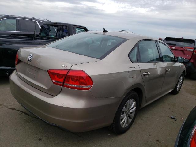 Photo 3 from auction – 2015 VOLKSWAGEN PASSAT S with VIN 1VWAT7A34FC009382