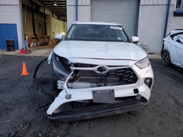 Photo 5 from auction – 2022 TOYOTA HIGHLANDER with VIN 5TDGBRCHXNS545870