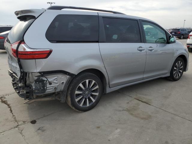 Photo 3 from auction – 2018 TOYOTA SIENNA XLE with VIN 5TDDZ3DC2JS193862
