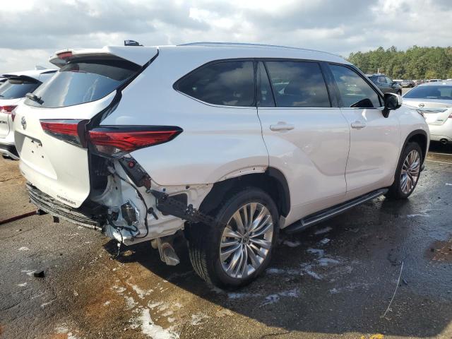Photo 3 from auction – 2023 TOYOTA HIGHLANDER with VIN 5TDKDRAH6PS507773