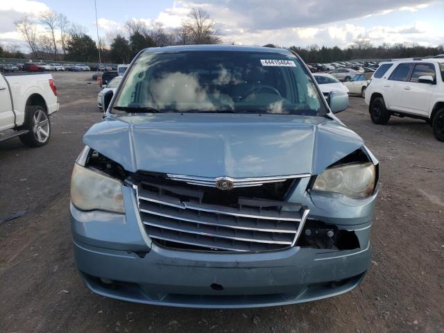 Photo 5 from auction – 2010 CHRYSLER TOWN & COU with VIN 2A4RR5D15AR500914