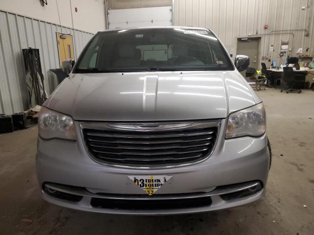 Photo 5 from auction – 2011 CHRYSLER TOWN & COU with VIN 2A4RR8DG2BR721927