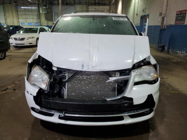 Photo 5 from auction – 2013 CHRYSLER TOWN & COU with VIN 2C4RC1BG2DR818159