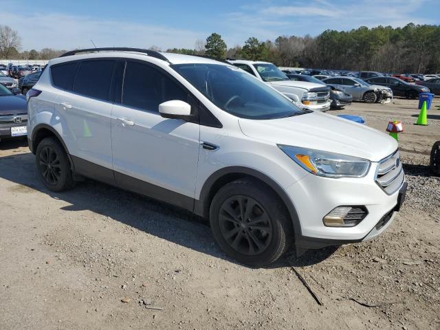 Photo 4 from auction – 2018 FORD ESCAPE SE with VIN 1FMCU0GD0JUA72770