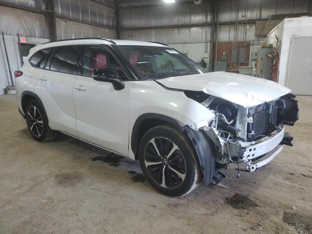 Photo 4 from auction – 2021 TOYOTA HIGHLANDER with VIN 5TDJZRBH8MS068132