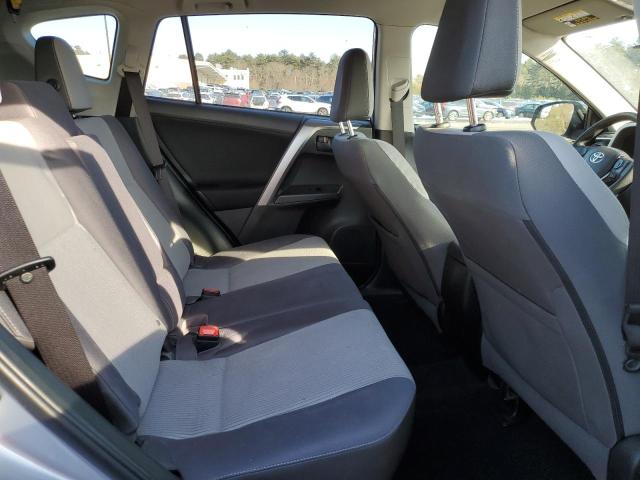 Photo 10 from auction – 2018 TOYOTA RAV4 LE with VIN JTMBFREV6JJ242593