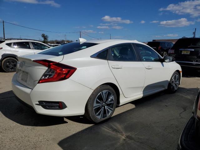 Photo 3 from auction – 2017 HONDA CIVIC COUP with VIN 2HGFC1F72HH652218