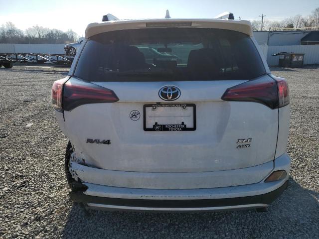 Photo 6 from auction – 2016 TOYOTA RAV4 XLE with VIN JTMRFREV8GJ080599