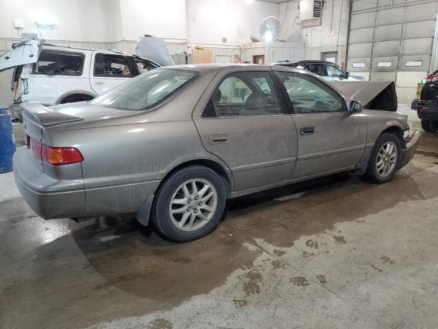 Photo 3 from auction – 2000 TOYOTA CAMRY LE with VIN 4T1BF28K1YU104733