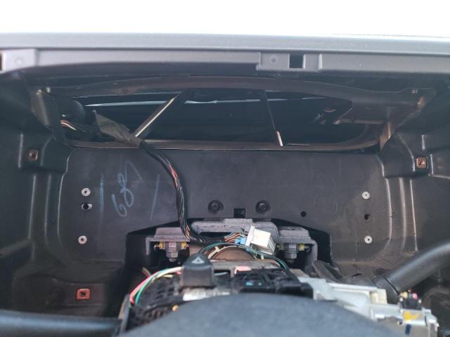 Photo 9 from auction – 2004 CHEVROLET AVALANCHE with VIN 3GNEC12T64G256808