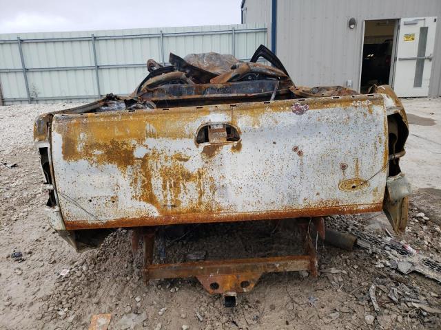 Photo 6 from auction – 2001 FORD F350 SRW S with VIN 3FTSW31F91MA04428