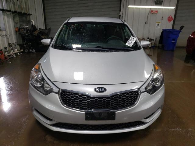 Photo 5 from auction – 2016 KIA FORTE LX with VIN KNAFX4A60G5558232