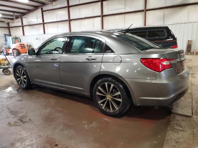 Photo 2 from auction – 2013 CHRYSLER 200 LIMITE with VIN 1C3CCBCG5DN724045