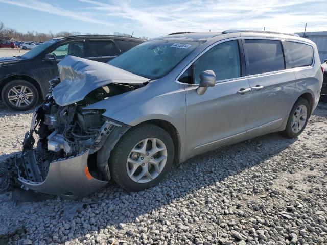 CHRYSLER PACIFICA T 2018 with VIN 2C4RC1EG0JR333901 - Photo from auction