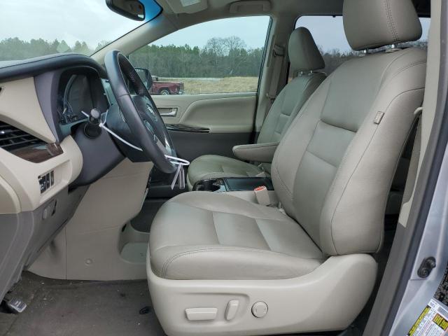 Photo 7 from auction – 2017 TOYOTA SIENNA XLE with VIN 5TDYZ3DC0HS814236